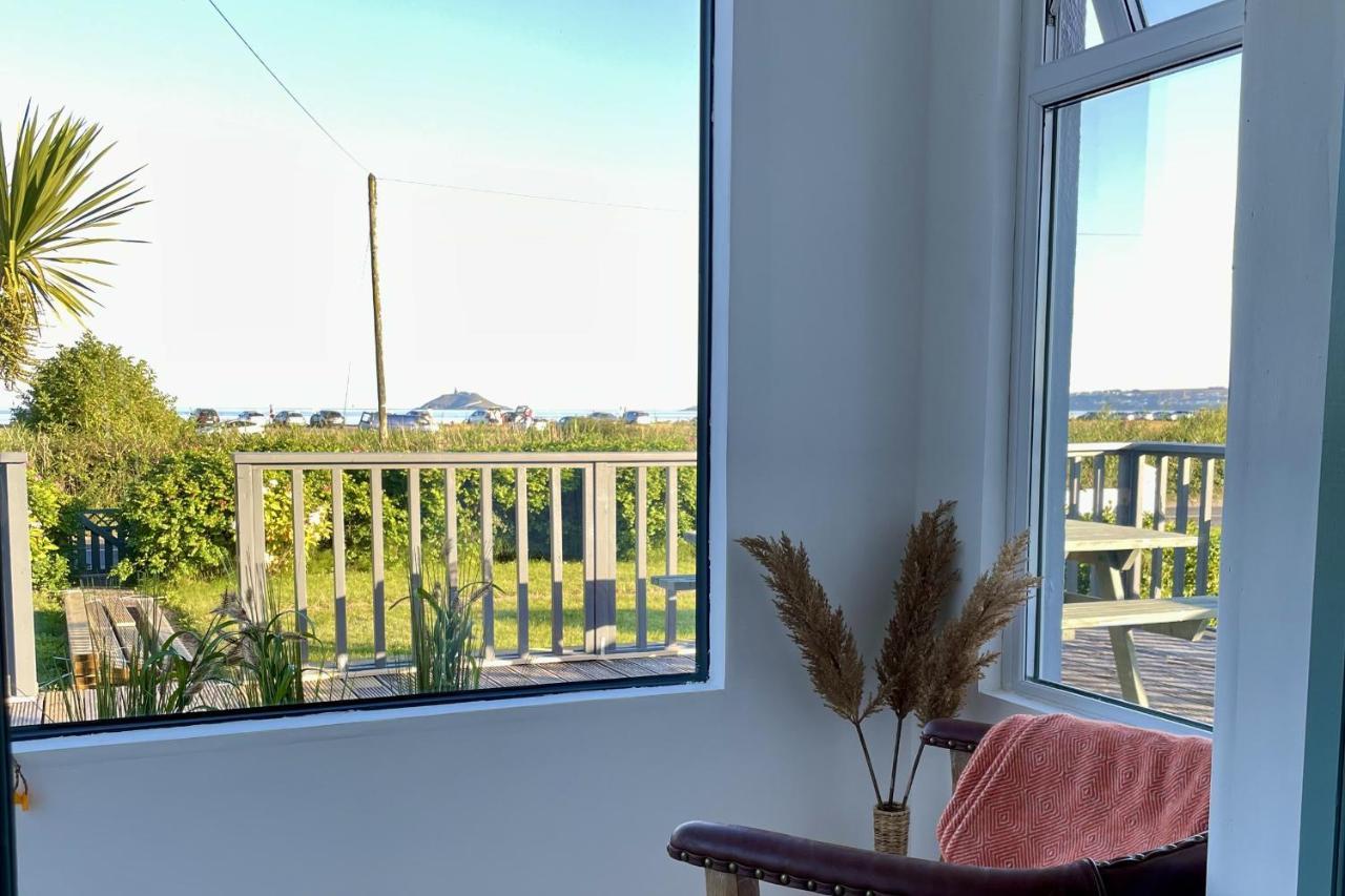 Wavecrest Holiday Cottage By Trident Holiday Homes Garryvoe Exterior photo